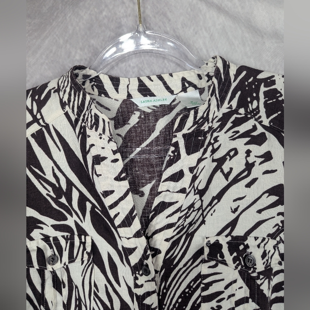 Laura Ashley Medium 100% Linen Full Button Down Brown/White Excellent Condition - Picture 3 of 10